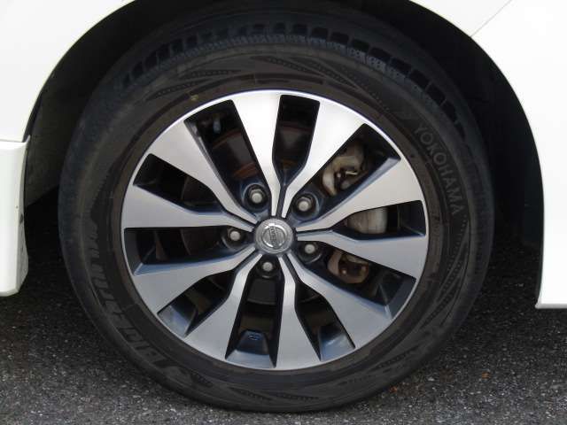 Nissan SERENA 2017-02 17256-6