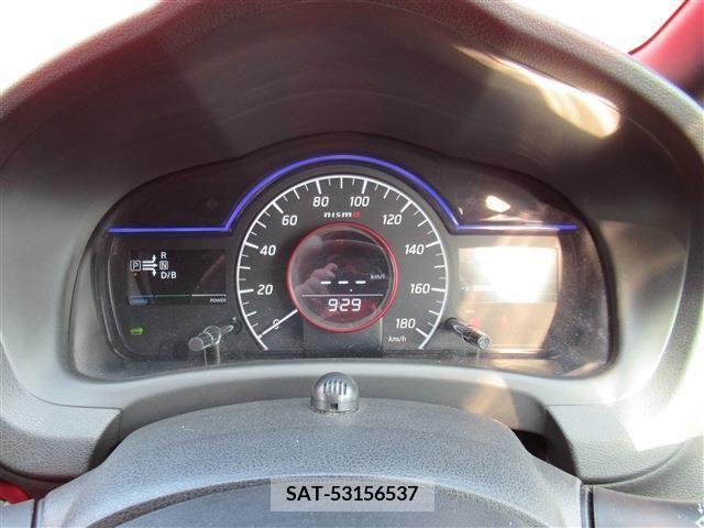 Nissan NOTE 2018-02 330090-12
