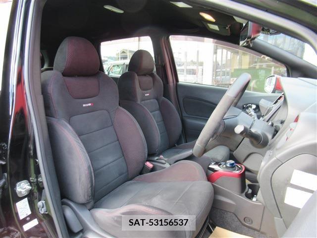 Nissan NOTE 2018-02 330090-3