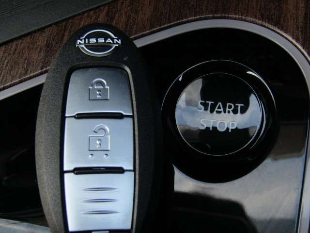 Nissan AURA 2022-04 18911-7