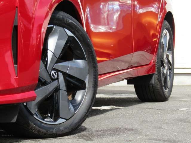 Nissan AURA 2022-04 18911-19