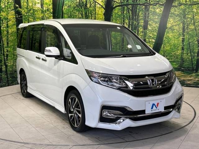 Honda e 2015-05 188676-18