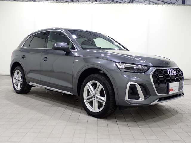 Audi Q5 2022-03 16096-3