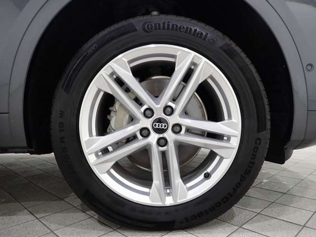 Audi Q5 2022-03 16096-19