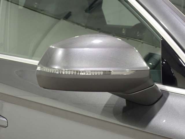 Audi Q5 2022-03 16096-16