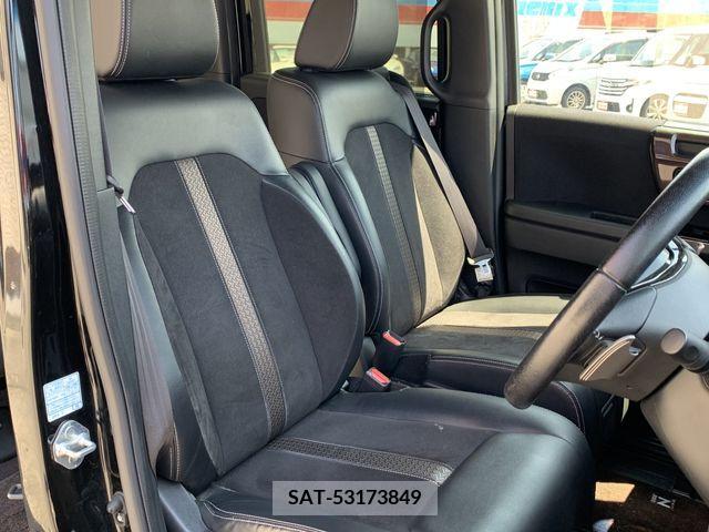 Honda N BOX CUSTOM 2018-05 364856-7