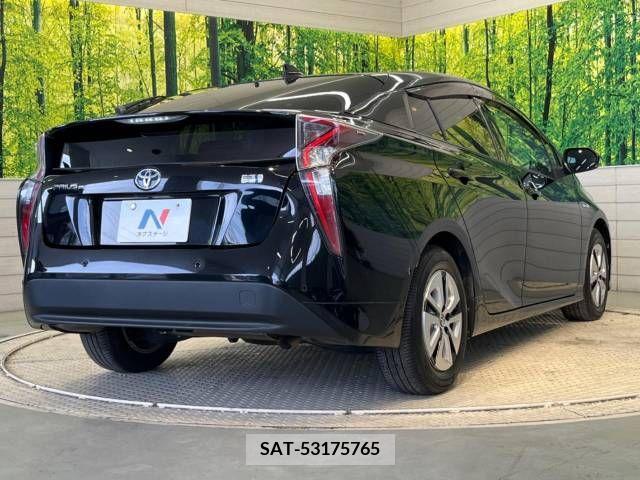 Toyota PRIUS 2017-02 281705-17