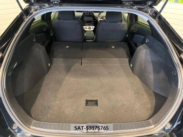 Toyota PRIUS 2017-02 281705-10