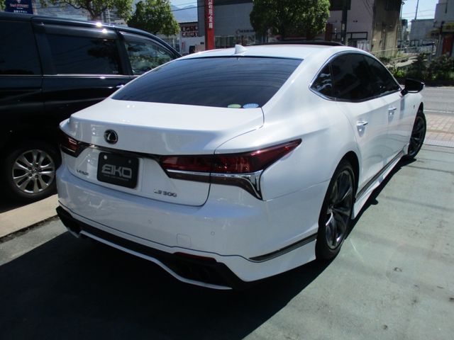 Lexus LS 2018-01 8836-9
