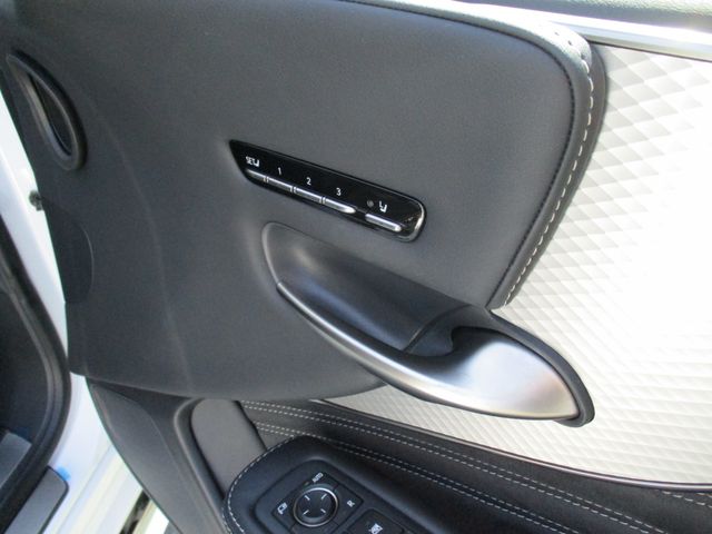 Lexus LS 2018-01 8836-15