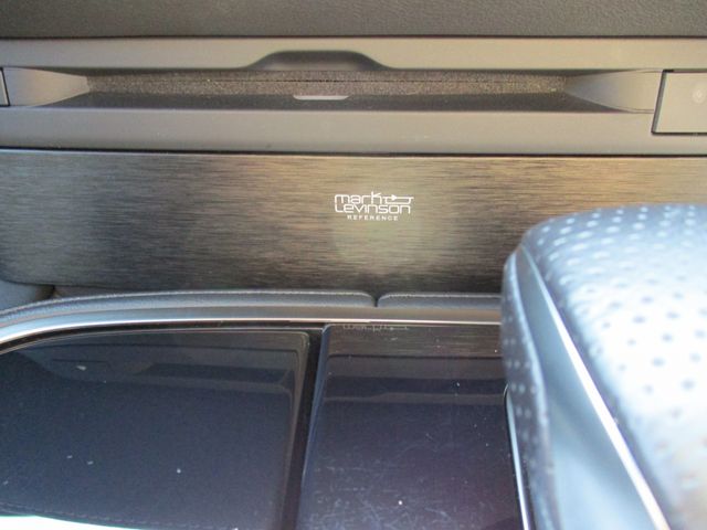 Lexus LS 2018-01 8836-21