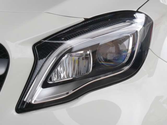 Mercedes Benz GLA-CLASS 2017-12 7319-3