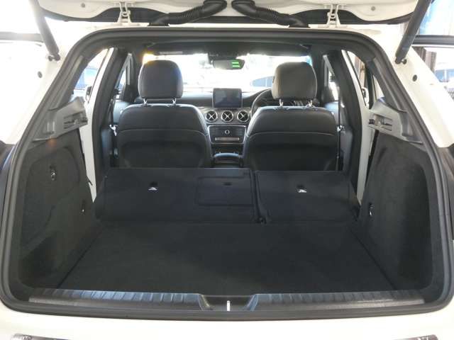 Mercedes Benz GLA-CLASS 2017-12 7319-18