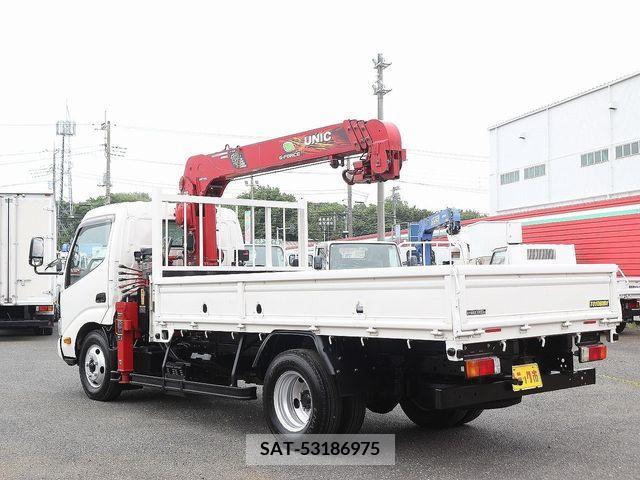 Hino DUTRO 2018-02 267789-1