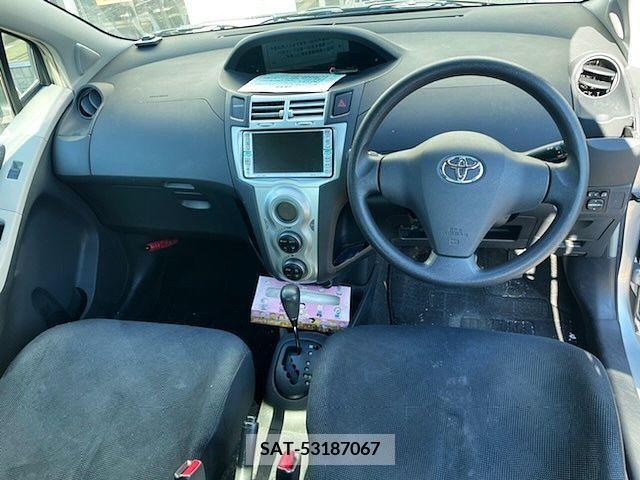 Toyota VITZ 2006-10 342757-1