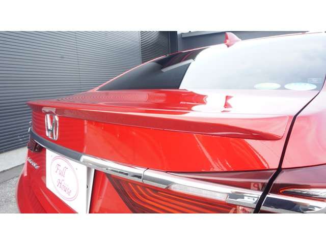 Honda LEGEND 2018-02 15667-12