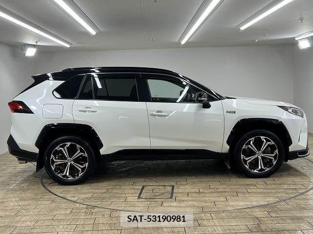 Toyota RAV4 PHV 2021-02 224590-15