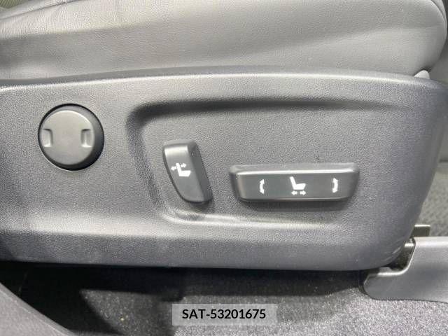 Lexus RX 2021-01 220477-7