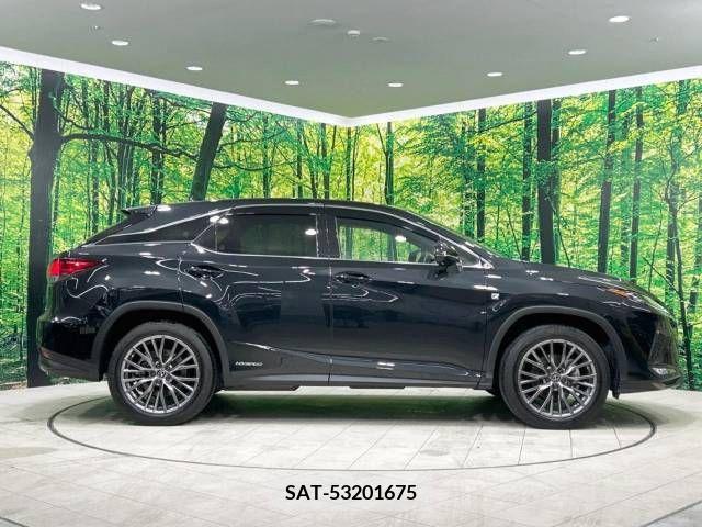 Lexus RX 2021-01 220477-17