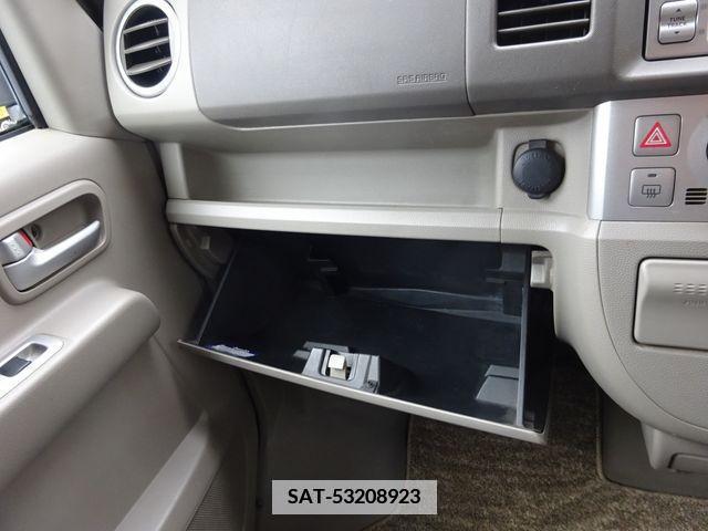 Suzuki EVERY WAGON 2005-10 347633-27