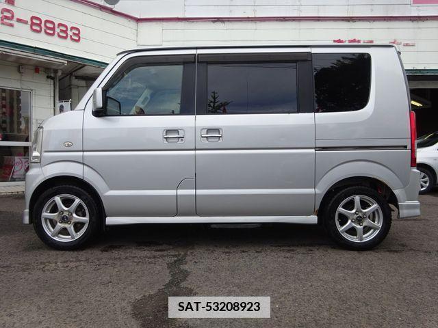 Suzuki EVERY WAGON 2005-10 347633-8