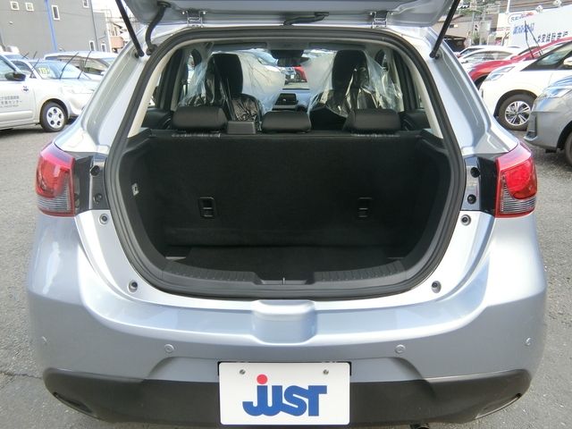 Mazda DEMIO 2018-07 2885-6