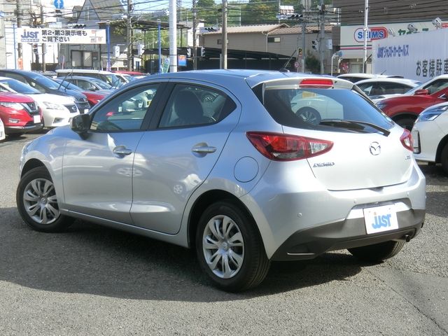 Mazda DEMIO 2018-07 2885-2