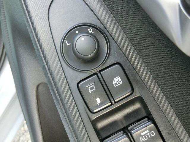 Mazda DEMIO 2018-07 2885-12