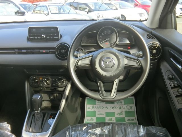 Mazda DEMIO 2018-07 2885-3