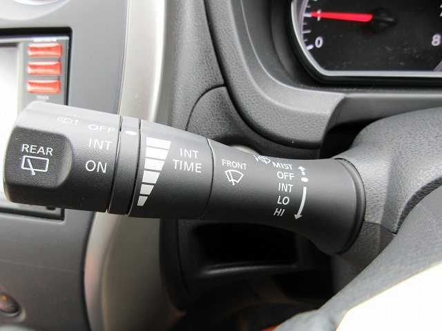 Nissan NOTE 2016-06 5676-9