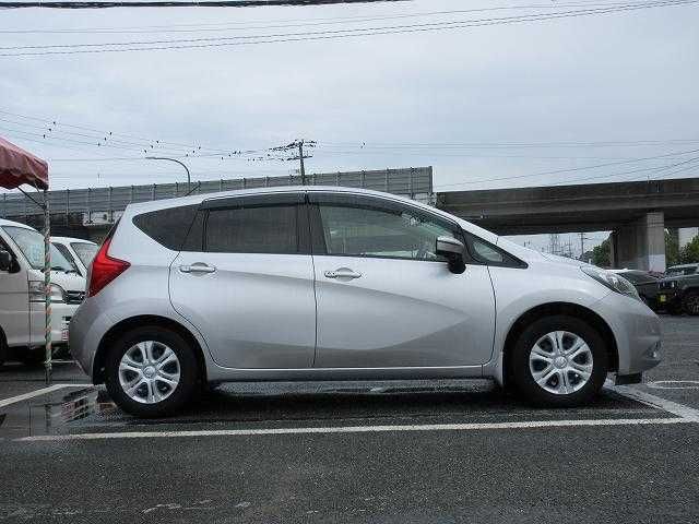 Nissan NOTE 2016-06 5676-15