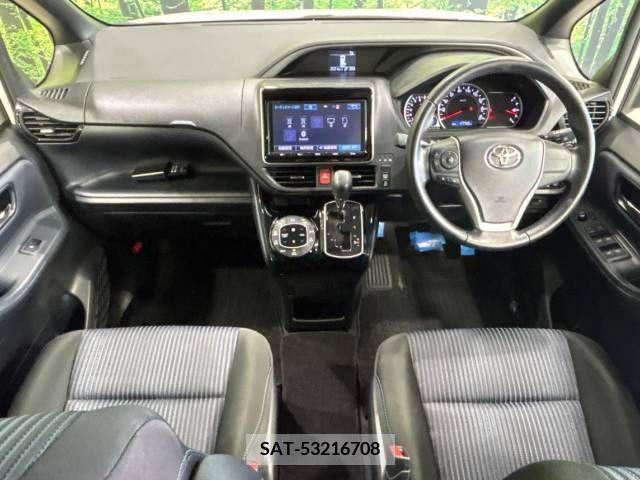 Toyota VOXY 2016-09 347513-1