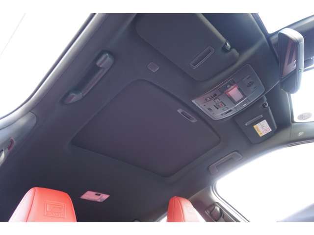 Lexus UX 2019-03 9490-19