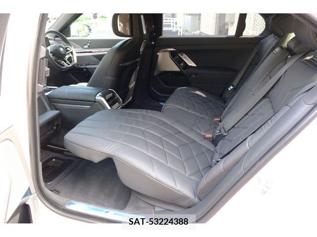 Bmw i7 2023-09 357149-15
