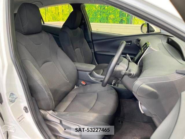 Toyota PRIUS 2019-05 322409-8