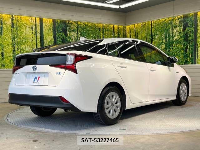 Toyota PRIUS 2019-05 322409-17