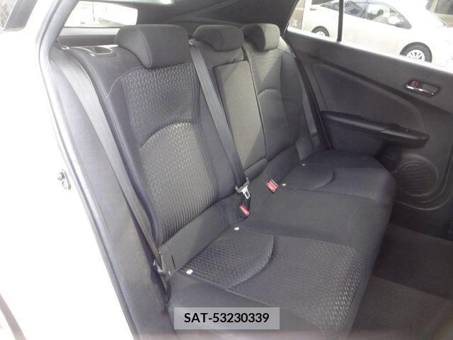 Toyota PRIUS 2017-05 322647-7