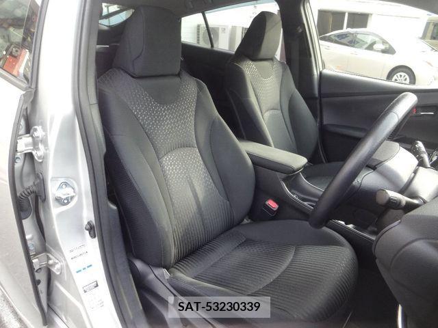 Toyota PRIUS 2017-05 322647-6