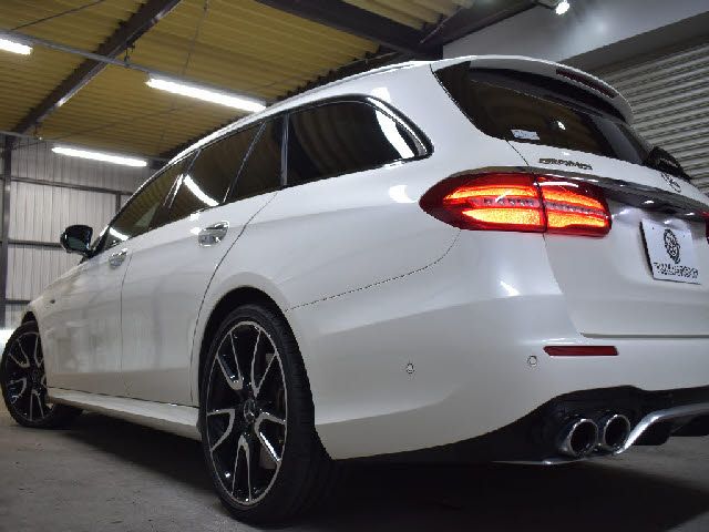 Amg E-CLASS 2018-09 15739-23
