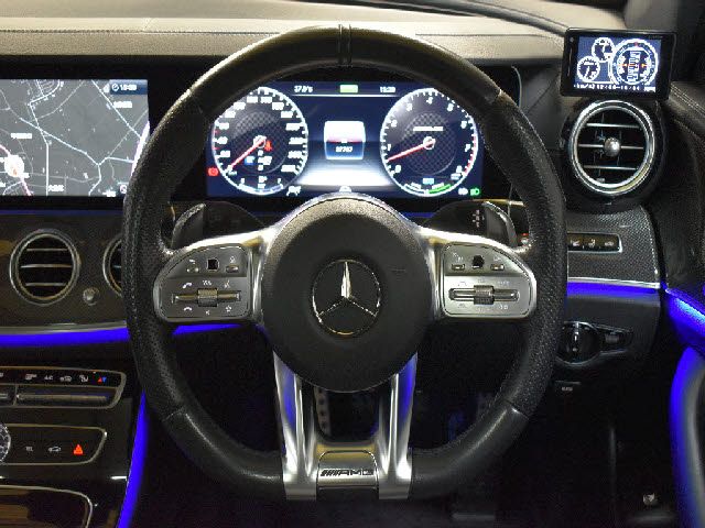 Amg E-CLASS 2018-09 15739-15