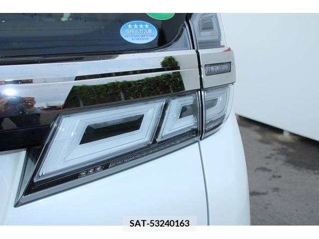 Toyota VELLFIRE 2018-07 369838-12