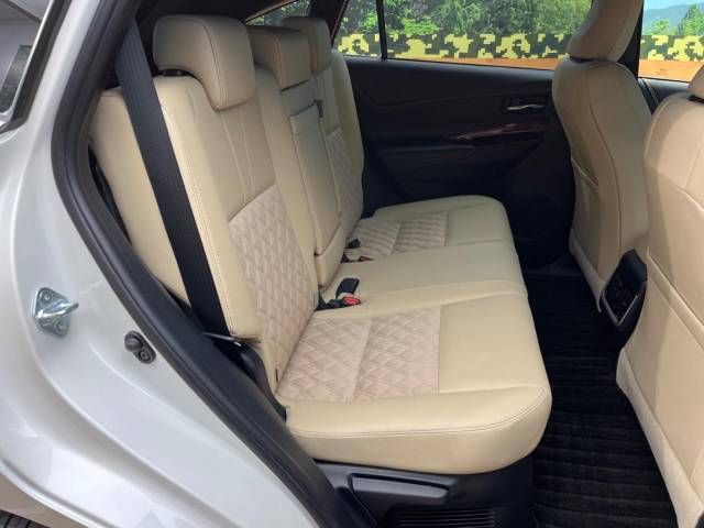 Toyota HARRIER 2016-11 195848-9