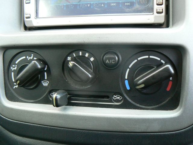 Suzuki KEI 2005-01 775-8