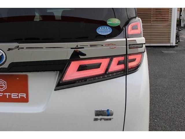 Toyota VELLFIRE 2018-10 183680-11