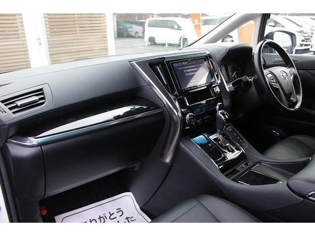 Toyota VELLFIRE 2018-10 183680-14