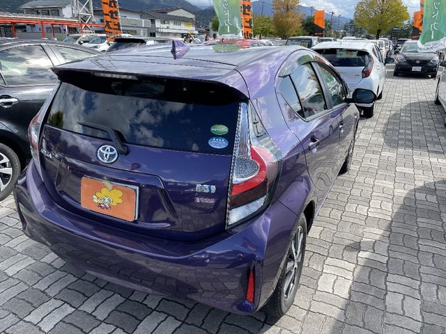 Toyota AQUA 2020-02 13619-2
