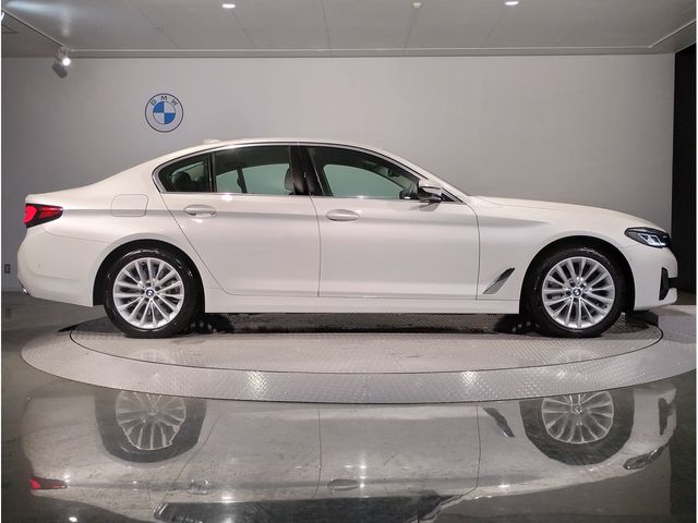 Bmw 5 SERIES 2021-03 180880-7