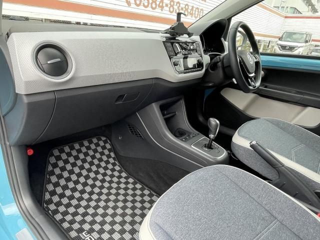 VolksWagen UP! 2019-05 194668-16