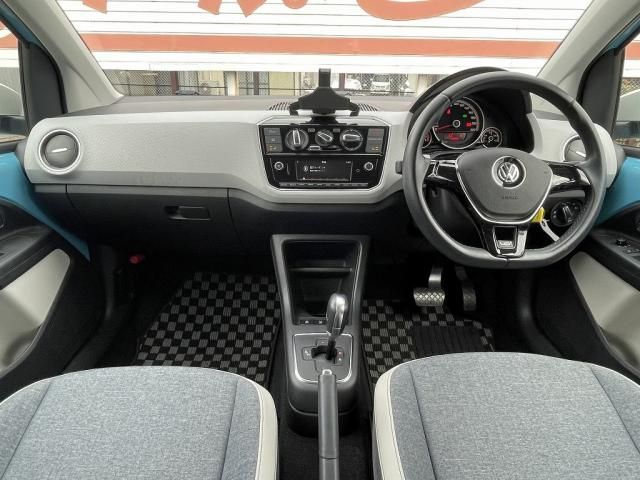 VolksWagen UP! 2019-05 194668-18