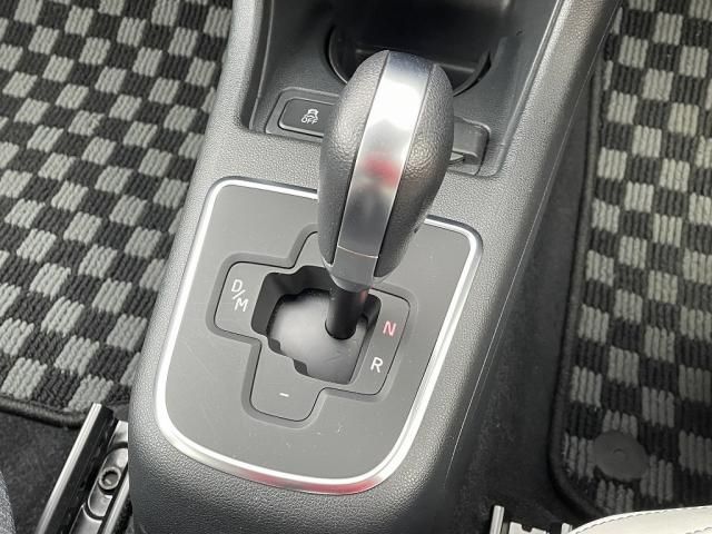 VolksWagen UP! 2019-05 194668-21